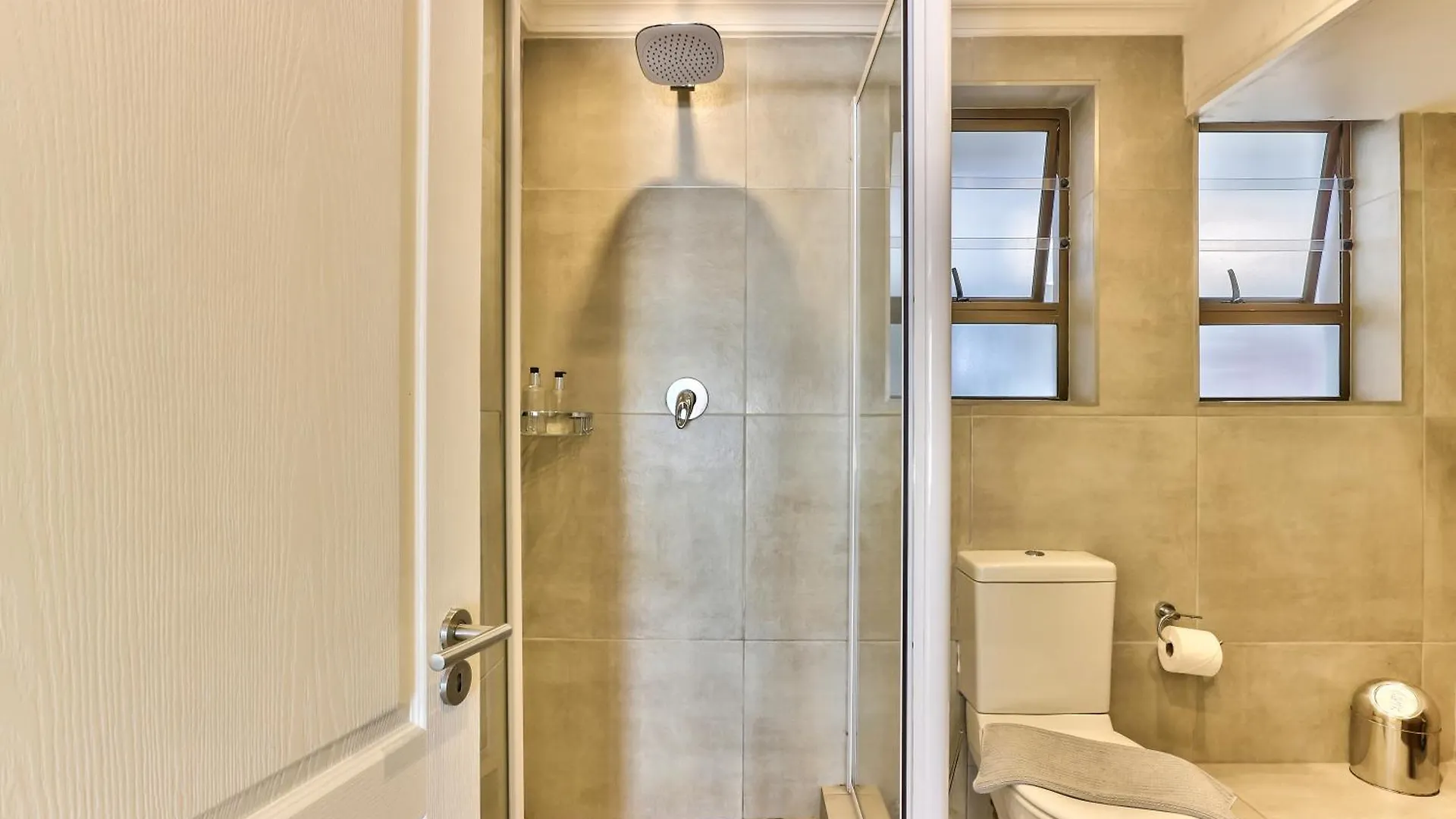 Firmont On Main Apartment Cape Town
